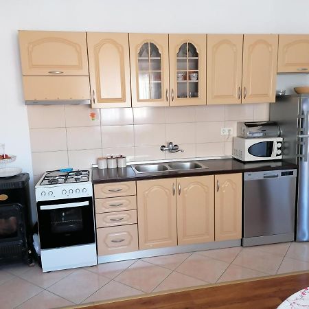 Apartments Nana 비오그라드나모루 외부 사진